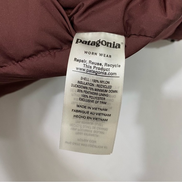 Patagonia Bivy Hooded Down Filled Puffer Vest in Maroon Rare - Picture 14 of 16